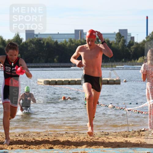 07.09.2025 - 19. Norderstedt Triathlon Luisa Fischer http://msf.ph/oto/8745680 07.09.2025 10:24:34 Schwimmen 83, 104, 124, 132, 674, 683 meine-sportfotos.de