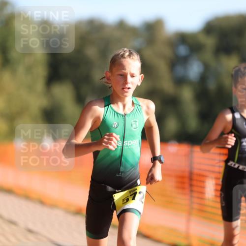 07.09.2025 - 19. Norderstedt Triathlon Michael Strokosch http://msf.ph/oto/8745742 07.09.2025 09:43:48 Laufen 568, 572 meine-sportfotos.de