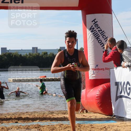 07.09.2025 - 19. Norderstedt Triathlon Luisa Fischer http://msf.ph/oto/8745801 07.09.2025 10:24:42 Schwimmen 73, 83, 120, 123, 132, 674, 683 meine-sportfotos.de