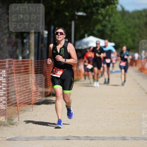 07.09.2025 - 19. Norderstedt Triathlon Michael Strokosch http://msf.ph/oto/8745836 07.09.2025 12:36:03 Laufen 1242, 1258 meine-sportfotos.de