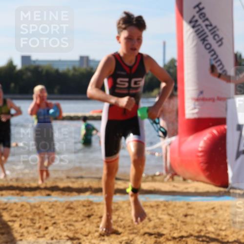 07.09.2025 - 19. Norderstedt Triathlon Luisa Fischer http://msf.ph/oto/8745867 07.09.2025 10:24:53 Schwimmen 61, 62, 73, 100, 120, 123, 126, 130 meine-sportfotos.de