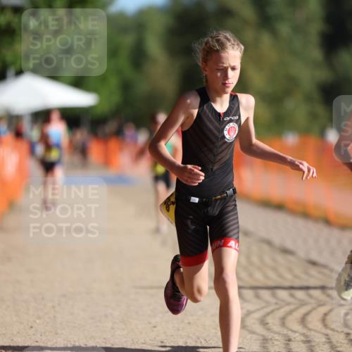07.09.2025 - 19. Norderstedt Triathlon Michael Strokosch http://msf.ph/oto/8745929 07.09.2025 09:44:02 Laufen 563, 586, 587, 613 meine-sportfotos.de