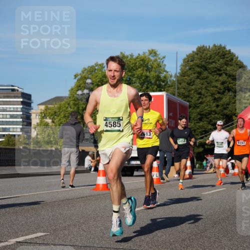 07.09.2025 - BARMER Alsterlauf Yannick Fuchs http://msf.ph/oto/8745933 07.09.2025 09:31:28 Laufen 4585, 2613, 5458, 5546, 6197 meine-sportfotos.de