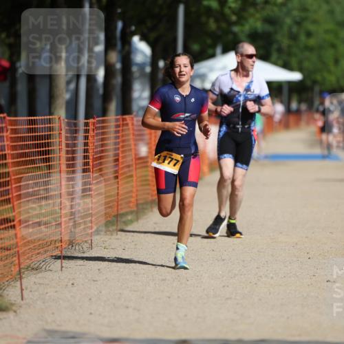 07.09.2025 - 19. Norderstedt Triathlon Michael Strokosch http://msf.ph/oto/8745934 07.09.2025 11:59:33 Laufen 296, 1177 meine-sportfotos.de