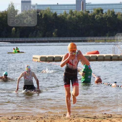 07.09.2025 - 19. Norderstedt Triathlon Luisa Fischer http://msf.ph/oto/8745968 07.09.2025 10:25:02 Schwimmen 61, 62, 77, 80, 91, 100, 111, 126, 130 meine-sportfotos.de