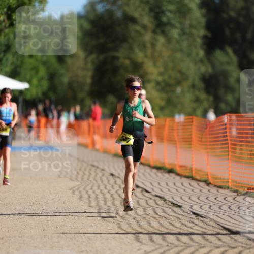 07.09.2025 - 19. Norderstedt Triathlon Michael Strokosch http://msf.ph/oto/8745988 07.09.2025 09:44:05 Laufen 563, 586, 587, 613 meine-sportfotos.de