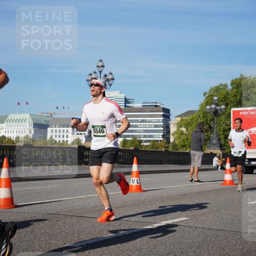 07.09.2025 - BARMER Alsterlauf Yannick Fuchs http://msf.ph/oto/8746060 07.09.2025 09:31:32 Laufen 6197, 5546, 3717 meine-sportfotos.de