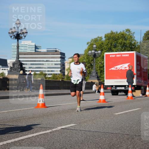 07.09.2025 - BARMER Alsterlauf Yannick Fuchs http://msf.ph/oto/8746077 07.09.2025 09:31:32 Laufen  meine-sportfotos.de