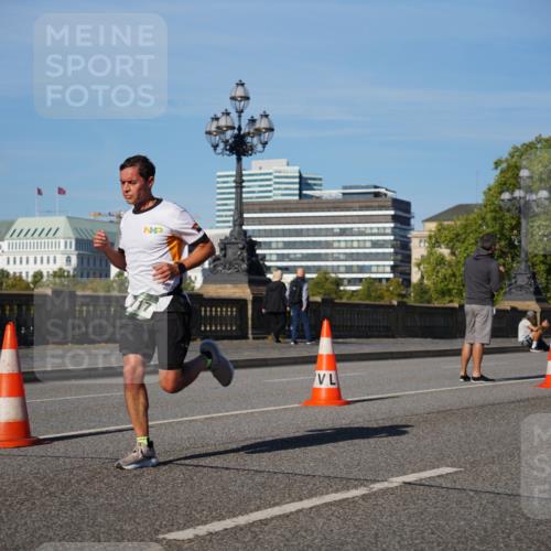 07.09.2025 - BARMER Alsterlauf Yannick Fuchs http://msf.ph/oto/8746130 07.09.2025 09:31:33 Laufen  meine-sportfotos.de