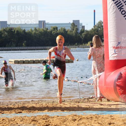 07.09.2025 - 19. Norderstedt Triathlon Luisa Fischer http://msf.ph/oto/8746140 07.09.2025 10:25:03 Schwimmen 61, 62, 77, 80, 91, 100, 111, 126, 130 meine-sportfotos.de