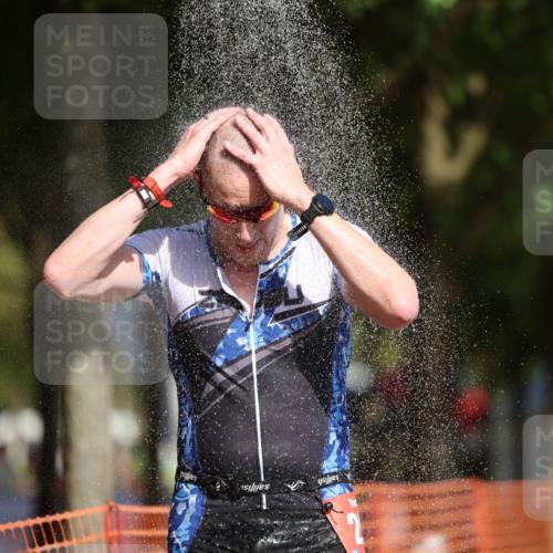 07.09.2025 - 19. Norderstedt Triathlon Michael Strokosch http://msf.ph/oto/8746159 07.09.2025 11:59:40 Laufen 296, 1177, 1383 meine-sportfotos.de