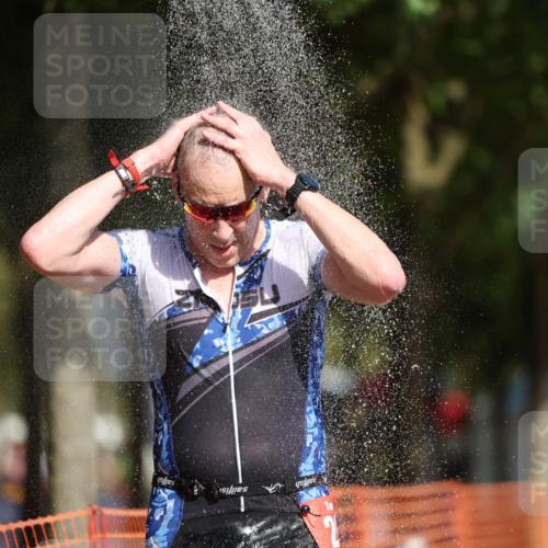 07.09.2025 - 19. Norderstedt Triathlon Michael Strokosch http://msf.ph/oto/8746168 07.09.2025 11:59:40 Laufen 296, 1177, 1383 meine-sportfotos.de