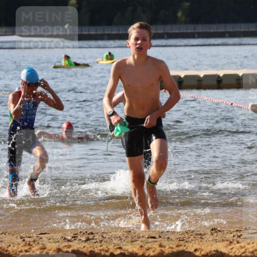 07.09.2025 - 19. Norderstedt Triathlon Luisa Fischer http://msf.ph/oto/8746226 07.09.2025 10:25:13 Schwimmen 77, 80, 91, 106, 127, 650 meine-sportfotos.de