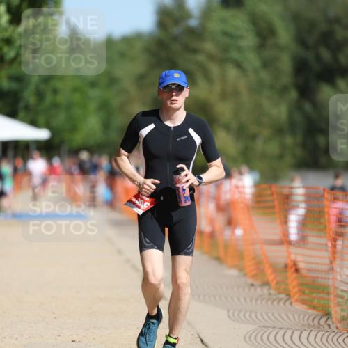 07.09.2025 - 19. Norderstedt Triathlon Michael Strokosch http://msf.ph/oto/8746238 07.09.2025 11:59:52 Laufen 306 meine-sportfotos.de
