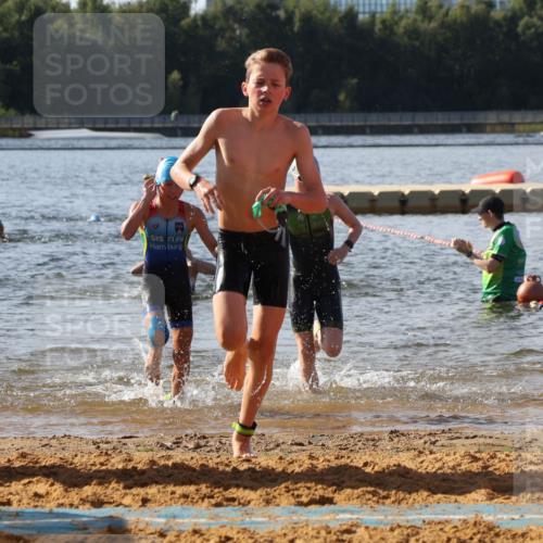 07.09.2025 - 19. Norderstedt Triathlon Luisa Fischer http://msf.ph/oto/8746246 07.09.2025 10:25:14 Schwimmen 77, 80, 91, 106, 127, 650 meine-sportfotos.de