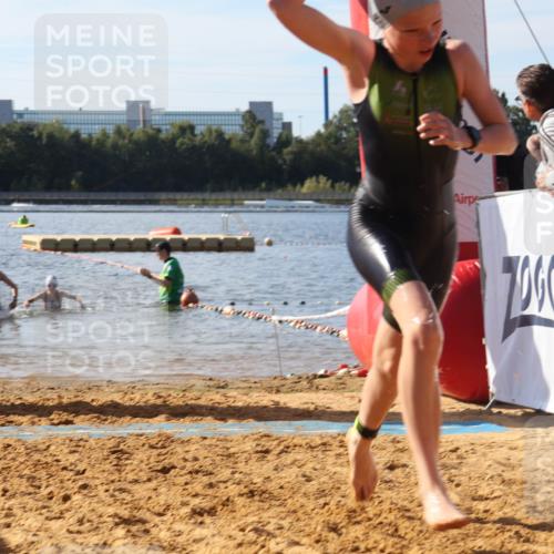 07.09.2025 - 19. Norderstedt Triathlon Luisa Fischer http://msf.ph/oto/8746311 07.09.2025 10:25:19 Schwimmen 77, 92, 106, 127, 650 meine-sportfotos.de