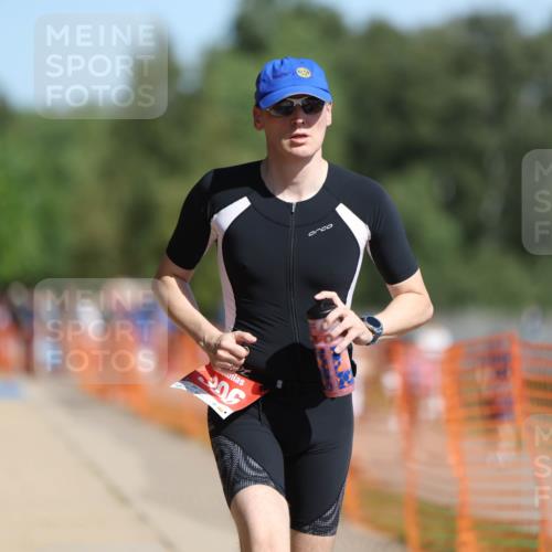 07.09.2025 - 19. Norderstedt Triathlon Michael Strokosch http://msf.ph/oto/8746323 07.09.2025 11:59:54 Laufen 306 meine-sportfotos.de