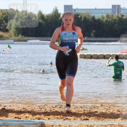 07.09.2025 - 19. Norderstedt Triathlon Luisa Fischer http://msf.ph/oto/8746352 07.09.2025 10:25:32 Schwimmen 67, 92, 129 meine-sportfotos.de