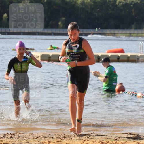 07.09.2025 - 19. Norderstedt Triathlon Luisa Fischer http://msf.ph/oto/8746406 07.09.2025 10:25:49 Schwimmen 99, 110 meine-sportfotos.de