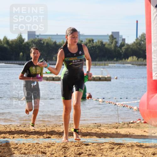 07.09.2025 - 19. Norderstedt Triathlon Luisa Fischer http://msf.ph/oto/8746443 07.09.2025 10:25:51 Schwimmen 99, 110 meine-sportfotos.de