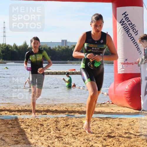 07.09.2025 - 19. Norderstedt Triathlon Luisa Fischer http://msf.ph/oto/8746463 07.09.2025 10:25:52 Schwimmen 99, 110 meine-sportfotos.de