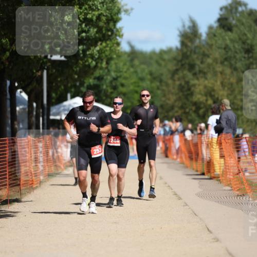 07.09.2025 - 19. Norderstedt Triathlon Michael Strokosch http://msf.ph/oto/8746570 07.09.2025 12:37:02 Laufen 253, 260, 1244, 1248, 1311, 1369 meine-sportfotos.de