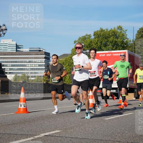07.09.2025 - BARMER Alsterlauf Yannick Fuchs http://msf.ph/oto/8746572 07.09.2025 09:32:00 Laufen 462, 2058, 8247, 3124 meine-sportfotos.de