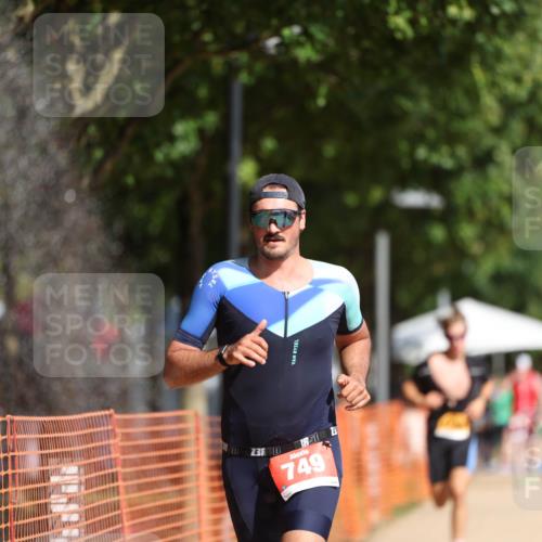 07.09.2025 - 19. Norderstedt Triathlon Michael Strokosch http://msf.ph/oto/8746575 07.09.2025 12:00:25 Laufen 714, 749, 1184 meine-sportfotos.de