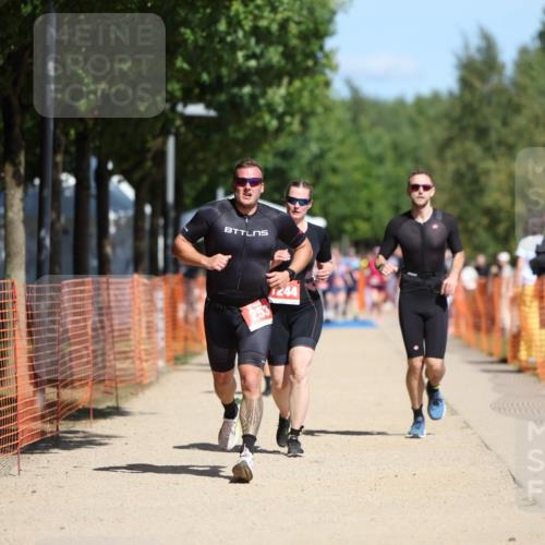 07.09.2025 - 19. Norderstedt Triathlon Michael Strokosch http://msf.ph/oto/8746577 07.09.2025 12:37:03 Laufen 253, 260, 738, 1244, 1248, 1369 meine-sportfotos.de