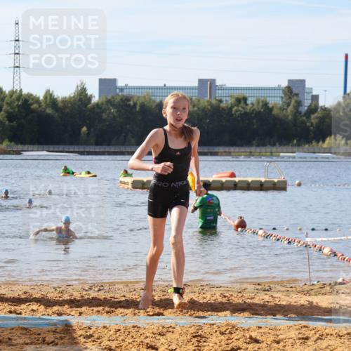 07.09.2025 - 19. Norderstedt Triathlon Luisa Fischer http://msf.ph/oto/8746648 07.09.2025 10:26:36 Schwimmen 78 meine-sportfotos.de