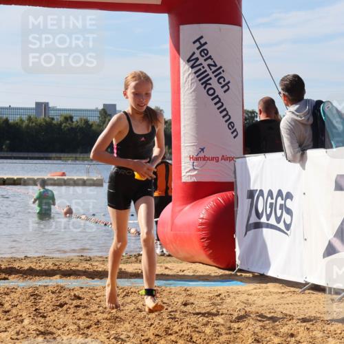 07.09.2025 - 19. Norderstedt Triathlon Luisa Fischer http://msf.ph/oto/8746666 07.09.2025 10:26:37 Schwimmen 78 meine-sportfotos.de