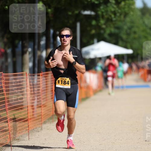 07.09.2025 - 19. Norderstedt Triathlon Michael Strokosch http://msf.ph/oto/8746669 07.09.2025 12:00:28 Laufen 714, 749, 1184 meine-sportfotos.de