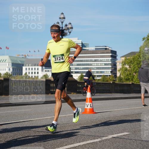 07.09.2025 - BARMER Alsterlauf Yannick Fuchs http://msf.ph/oto/8746719 07.09.2025 09:32:03 Laufen 3124 meine-sportfotos.de