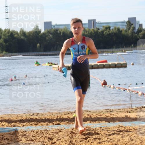 07.09.2025 - 19. Norderstedt Triathlon Luisa Fischer http://msf.ph/oto/8746722 07.09.2025 10:26:47 Schwimmen 78, 98 meine-sportfotos.de