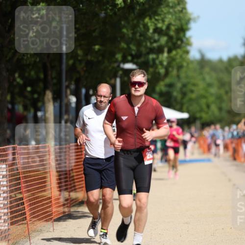 07.09.2025 - 19. Norderstedt Triathlon Michael Strokosch http://msf.ph/oto/8746741 07.09.2025 12:37:12 Laufen 260, 280, 719, 738, 861 meine-sportfotos.de