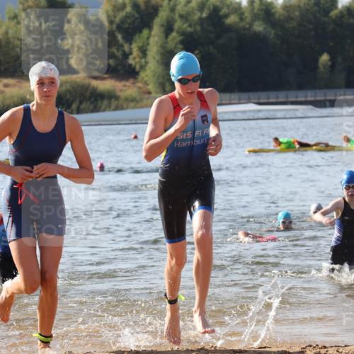 07.09.2025 - 19. Norderstedt Triathlon Luisa Fischer http://msf.ph/oto/8746749 07.09.2025 10:27:00 Schwimmen 641, 653 meine-sportfotos.de