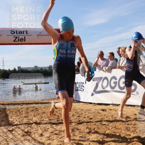 07.09.2025 - 19. Norderstedt Triathlon Luisa Fischer http://msf.ph/oto/8746853 07.09.2025 10:27:09 Schwimmen 56, 66, 641, 653 meine-sportfotos.de