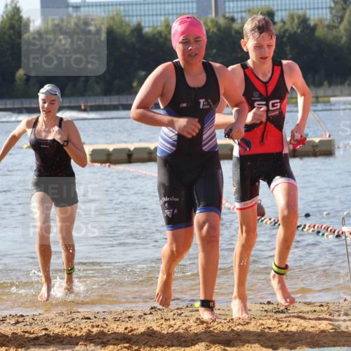 07.09.2025 - 19. Norderstedt Triathlon Luisa Fischer http://msf.ph/oto/8746863 07.09.2025 10:27:17 Schwimmen 56, 63, 66, 122, 666 meine-sportfotos.de