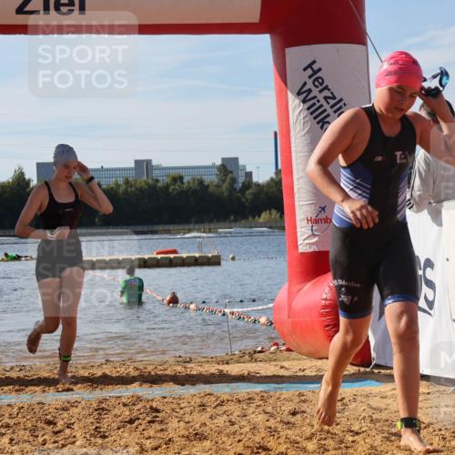 07.09.2025 - 19. Norderstedt Triathlon Luisa Fischer http://msf.ph/oto/8746913 07.09.2025 10:27:19 Schwimmen 56, 63, 66, 122, 666 meine-sportfotos.de