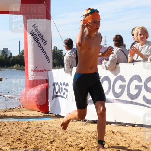 07.09.2025 - 19. Norderstedt Triathlon Luisa Fischer http://msf.ph/oto/8746981 07.09.2025 10:27:30 Schwimmen 63, 84, 666 meine-sportfotos.de