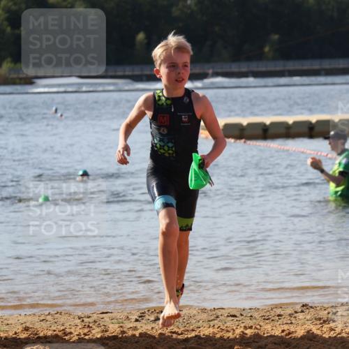 07.09.2025 - 19. Norderstedt Triathlon Luisa Fischer http://msf.ph/oto/8746984 07.09.2025 10:27:48 Schwimmen 85 meine-sportfotos.de