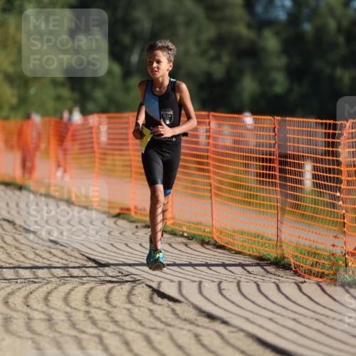 07.09.2025 - 19. Norderstedt Triathlon Michael Strokosch http://msf.ph/oto/8746997 07.09.2025 09:45:06 Laufen 567 meine-sportfotos.de