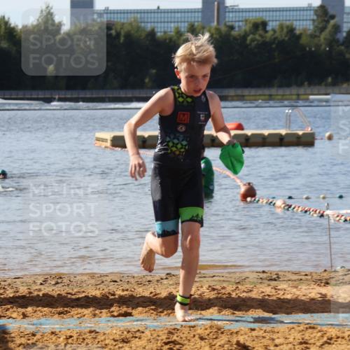 07.09.2025 - 19. Norderstedt Triathlon Luisa Fischer http://msf.ph/oto/8747000 07.09.2025 10:27:49 Schwimmen 85 meine-sportfotos.de
