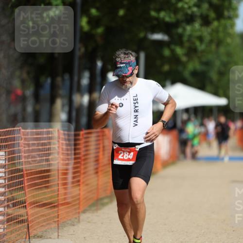 07.09.2025 - 19. Norderstedt Triathlon Michael Strokosch http://msf.ph/oto/8747001 07.09.2025 12:00:53 Laufen 284, 1152 meine-sportfotos.de