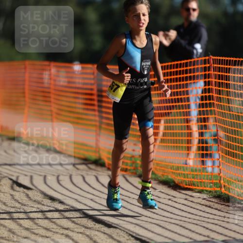 07.09.2025 - 19. Norderstedt Triathlon Michael Strokosch http://msf.ph/oto/8747052 07.09.2025 09:45:07 Laufen 567 meine-sportfotos.de