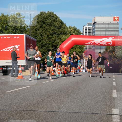 07.09.2025 - BARMER Alsterlauf Yannick Fuchs http://msf.ph/oto/8747061 07.09.2025 09:32:15 Laufen 4798, 6308 meine-sportfotos.de