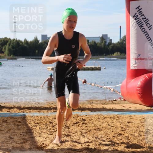 07.09.2025 - 19. Norderstedt Triathlon Luisa Fischer http://msf.ph/oto/8747064 07.09.2025 10:28:08 Schwimmen 116 meine-sportfotos.de