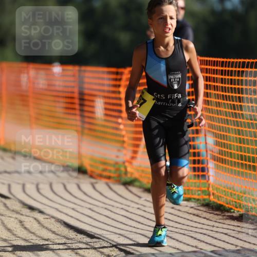 07.09.2025 - 19. Norderstedt Triathlon Michael Strokosch http://msf.ph/oto/8747070 07.09.2025 09:45:08 Laufen 567 meine-sportfotos.de