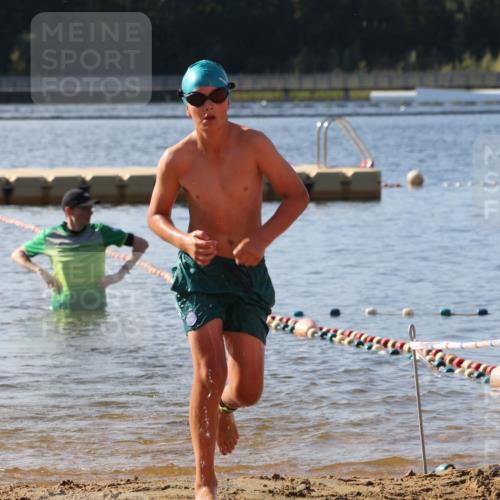 07.09.2025 - 19. Norderstedt Triathlon Luisa Fischer http://msf.ph/oto/8747094 07.09.2025 10:28:14 Schwimmen 94, 116, 644 meine-sportfotos.de