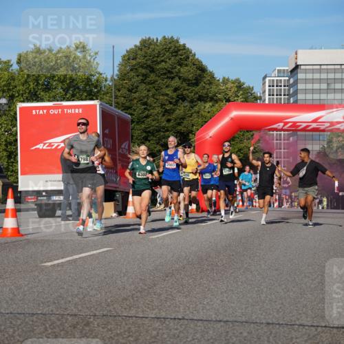 07.09.2025 - BARMER Alsterlauf Yannick Fuchs http://msf.ph/oto/8747112 07.09.2025 09:32:16 Laufen 798, 6309, 2083, 6209, 5790 meine-sportfotos.de